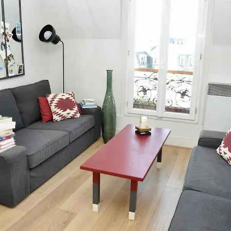 Appartamento Warm In The Batignolles Neighborhood *