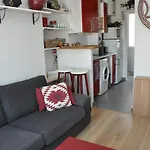 Warm Apartment In The Batignolles Neighborhood
